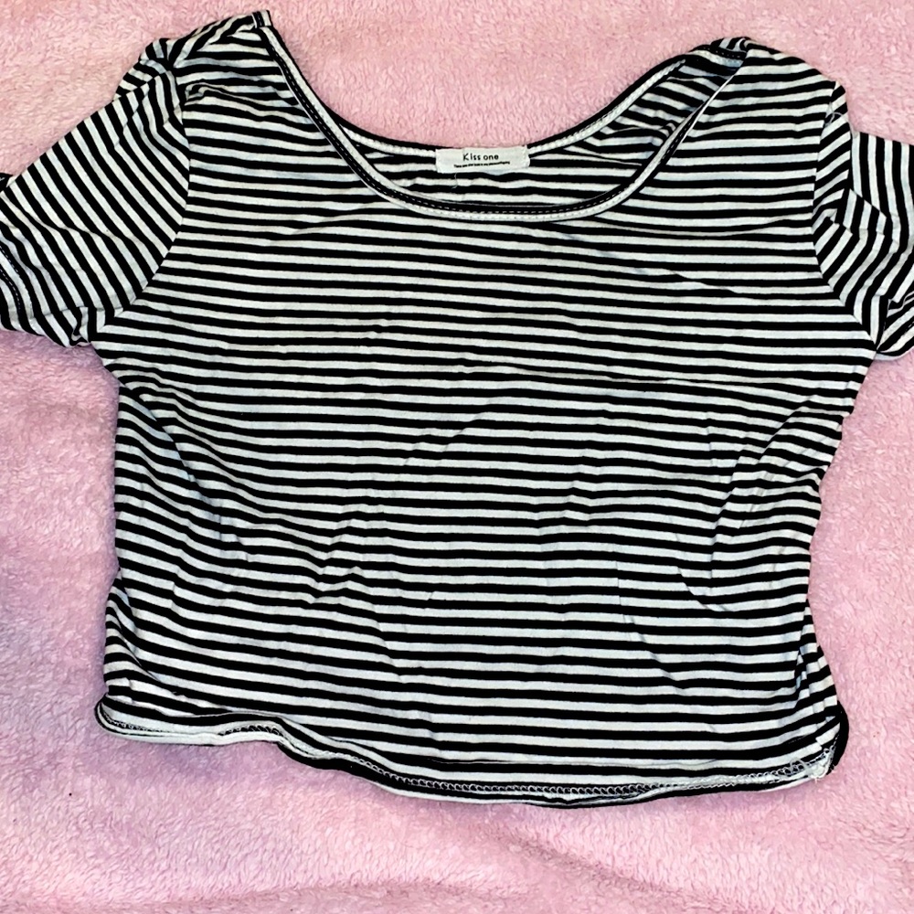 Black and White Striped Crop Top